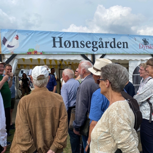 Første stop var Hønse gården hvor vores "gamle" kollega Jørgen Nyberg Larsen tog imod.