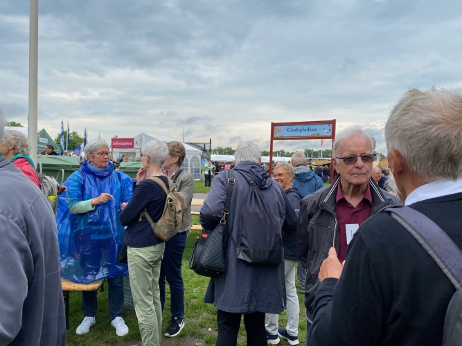 Skyerne ser truende ud men det er klart ved at klare op.